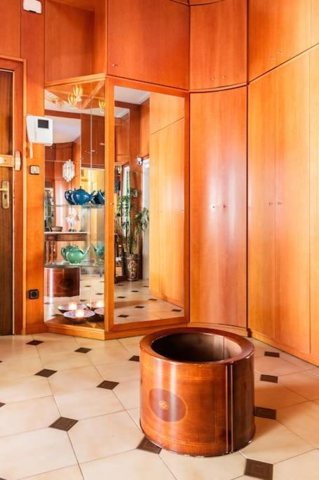 Gaudi 51 Apartman Barcelona Kültér fotó