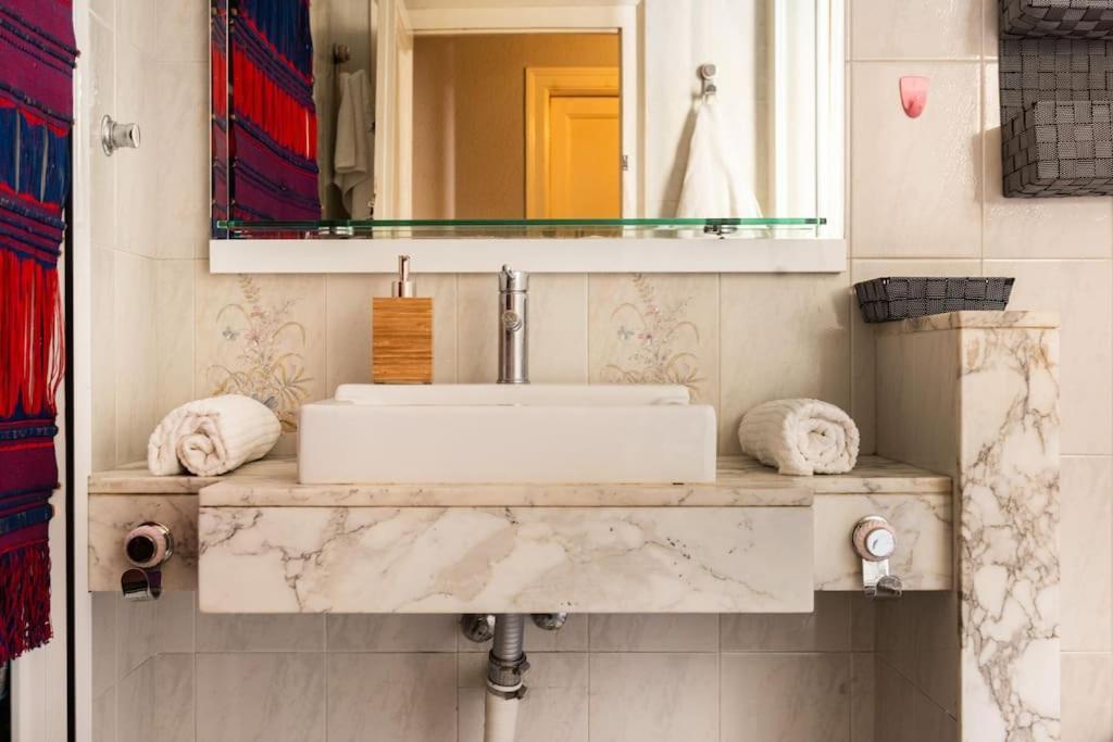 Gaudi 51 Apartman Barcelona Kültér fotó