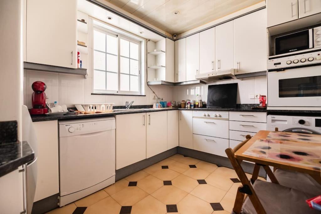 Gaudi 51 Apartman Barcelona Kültér fotó